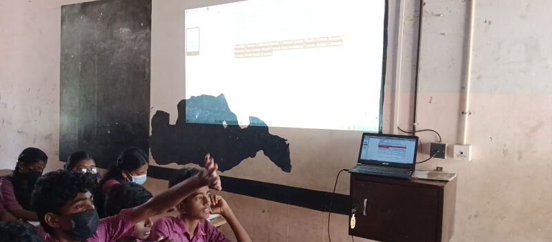 പ്രമാണം:21068 evening class6.jpeg