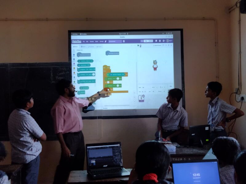 പ്രമാണം:27027 precamp.jpeg