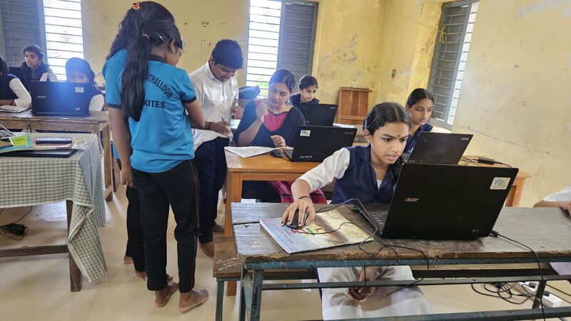 പ്രമാണം:42015-LK2025-28 APTITUDE TEST.jpg
