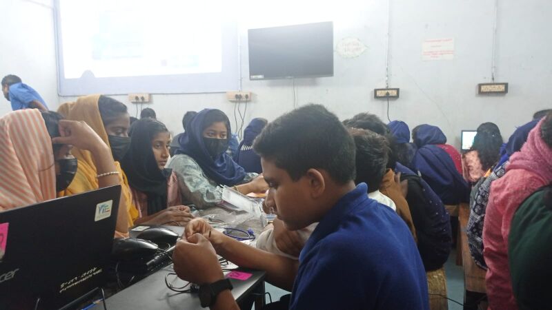 പ്രമാണം:42067 2school.jpg