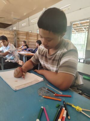 47479 spacious classroom.jpeg