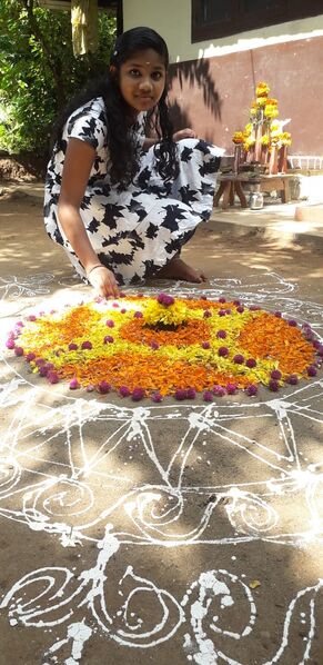പ്രമാണം:Pookalam44.jpg