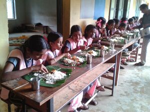 13121 onam 2014 15.jpg