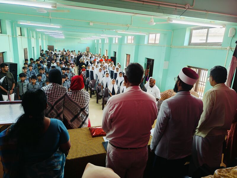 പ്രമാണം:19077 Al-wan arabic2.jpg