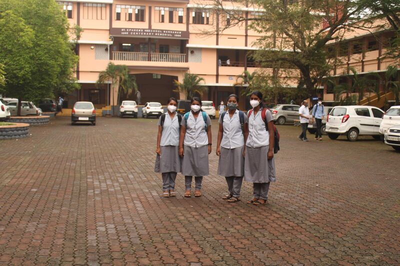 പ്രമാണം:33056 s2022 2.Jpg