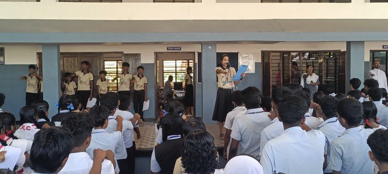 പ്രമാണം:34046 fr2.jpg