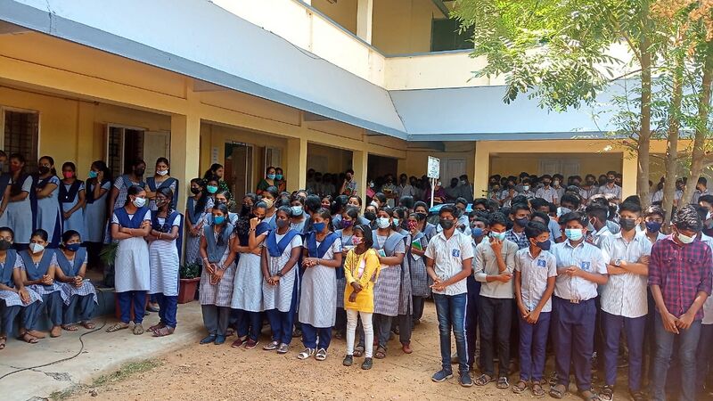 പ്രമാണം:37001 h1.jpeg