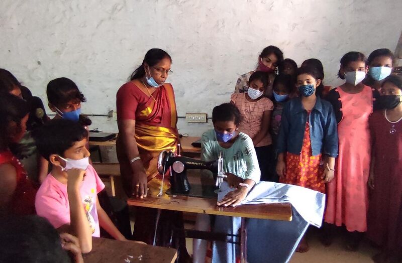 പ്രമാണം:38047 Stiching.jpg