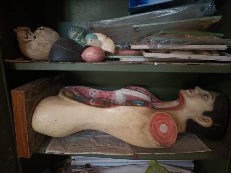 പ്രമാണം:SMHS Lab 1.jpg