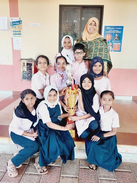 പ്രമാണം:1232 KALO4.jpg