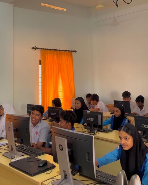 പ്രമാണം:18103 AI 4.jpg