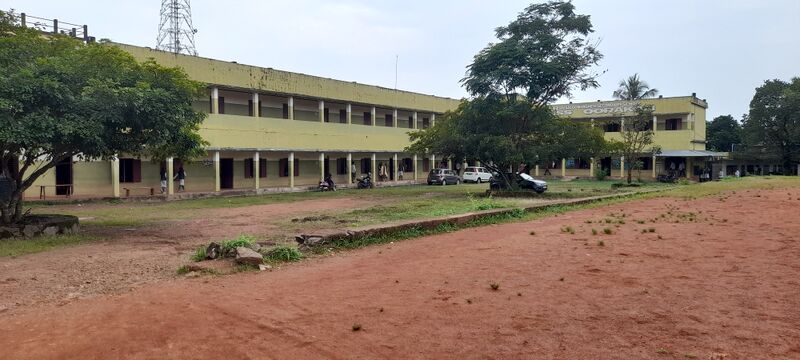 പ്രമാണം:19083-Higher secondary building.jpg