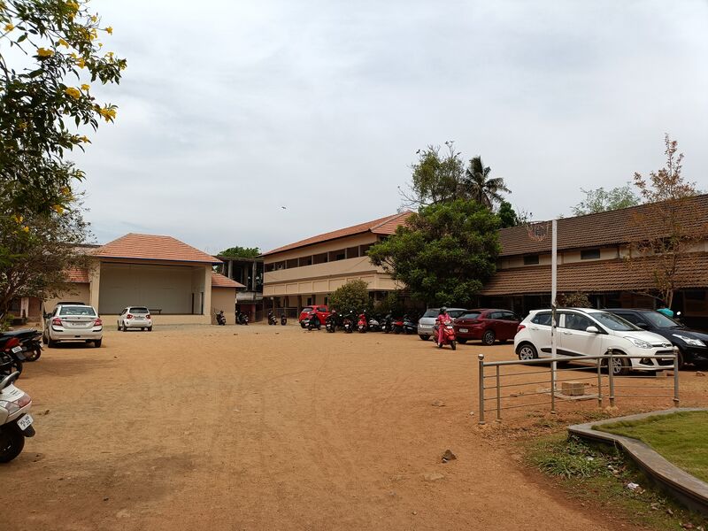 പ്രമാണം:21016 my school1.jpg