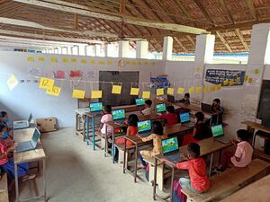 21528-class photo-01.jpg