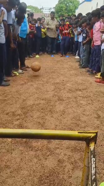 പ്രമാണം:25011-EKM-GOAL2026-Bestkick4.jpeg.jpg