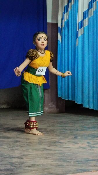 പ്രമാണം:12024-kalothsavam4.jpg