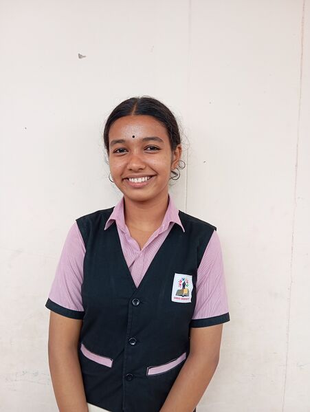 പ്രമാണം:12027 freedom quiz vineetha1.jpg