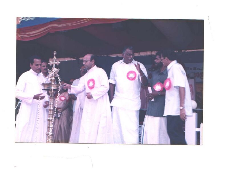 പ്രമാണം:22071old pjoto3.jpg