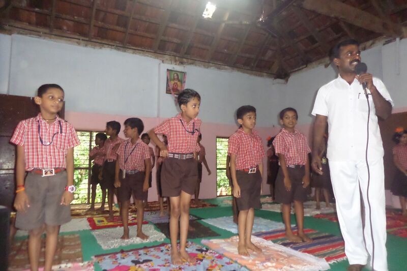 പ്രമാണം:31218 yoga.jpg