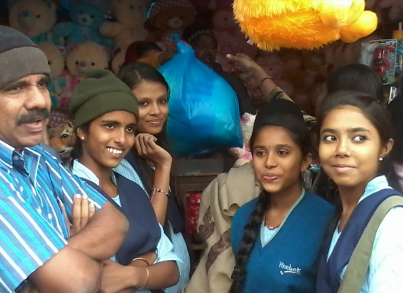 പ്രമാണം:40001 Student Tour 2013.png