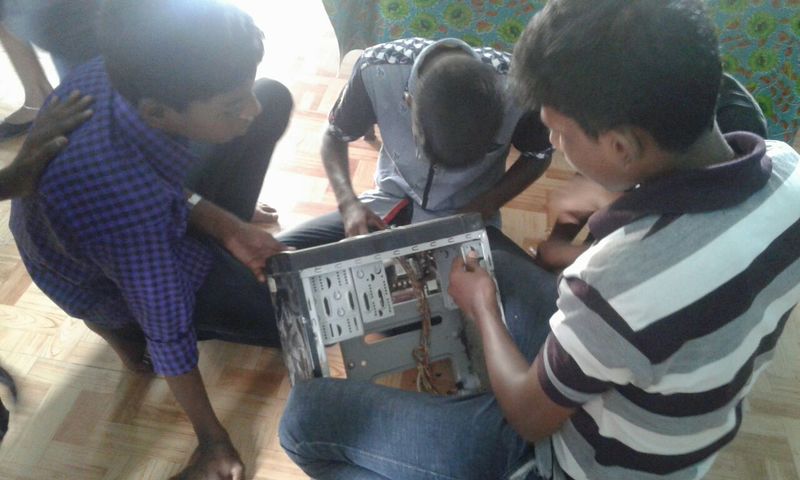 പ്രമാണം:41072kuttykoottam training2.jpg