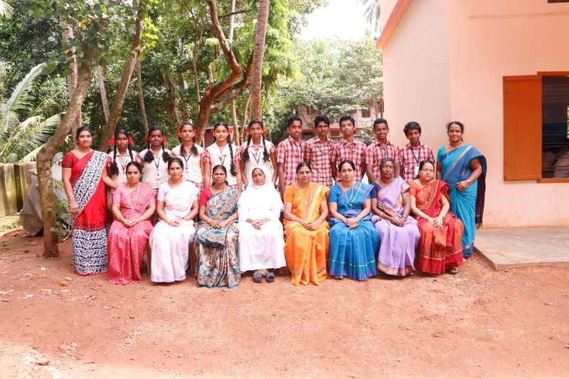 പ്രമാണം:44003 scie 1.jpg