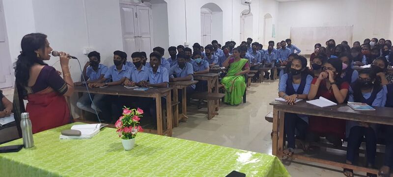 പ്രമാണം:44042 1.jpg