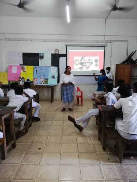 പ്രമാണം:Kalam ormadinam7.jpg