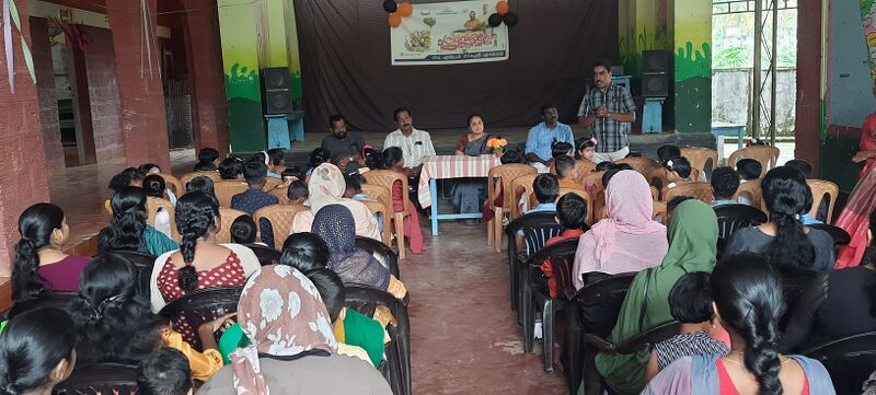 പ്രമാണം:15307 praveshanothsavam23.jpg