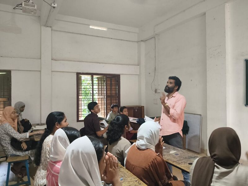 പ്രമാണം:16008 WINGS 2025 .4.jpg