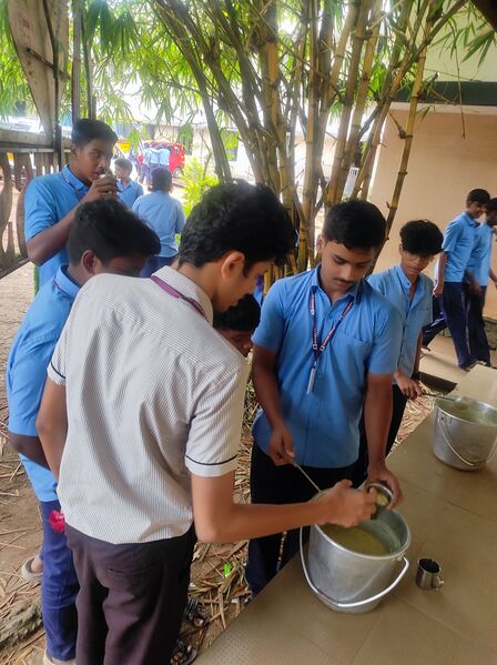 പ്രമാണം:23014 karkkidakakanji5-8-25.jpg