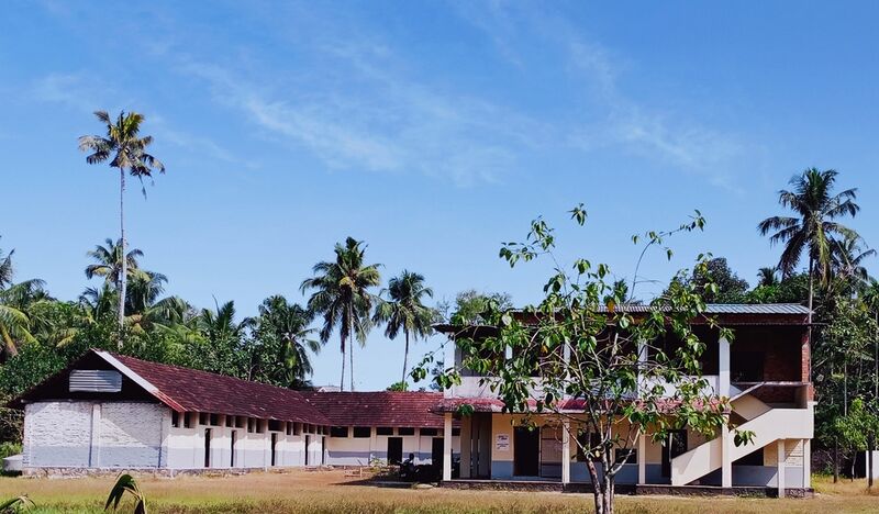 പ്രമാണം:36055 school.resized.jpg