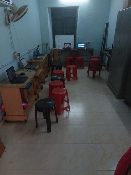 പ്രമാണം:38006 LAB.jpeg