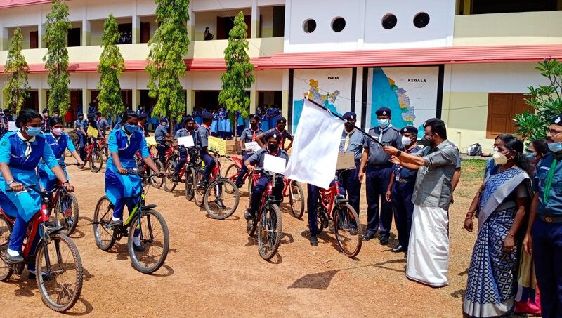 പ്രമാണം:44018 sg14.jpg