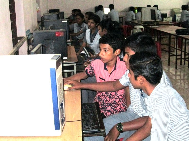 പ്രമാണം:45054 Kuttikootam on lab-2017.jpg