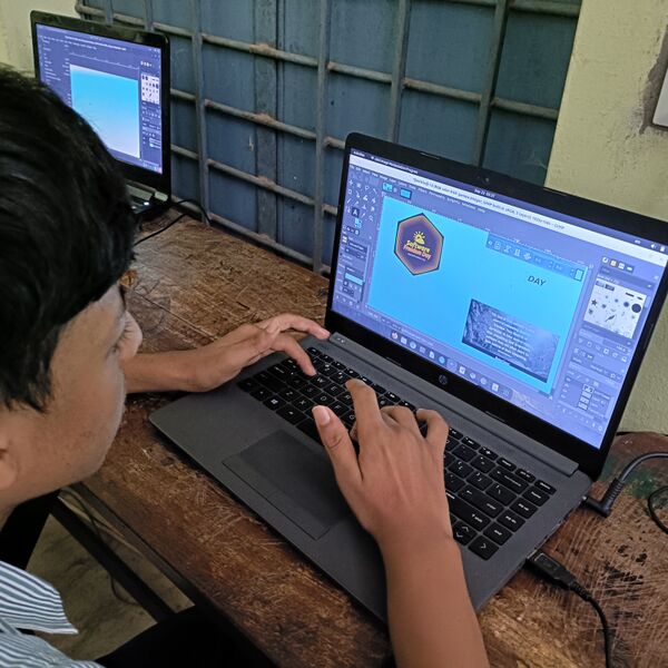 പ്രമാണം:47088 freedomfest poster.jpg