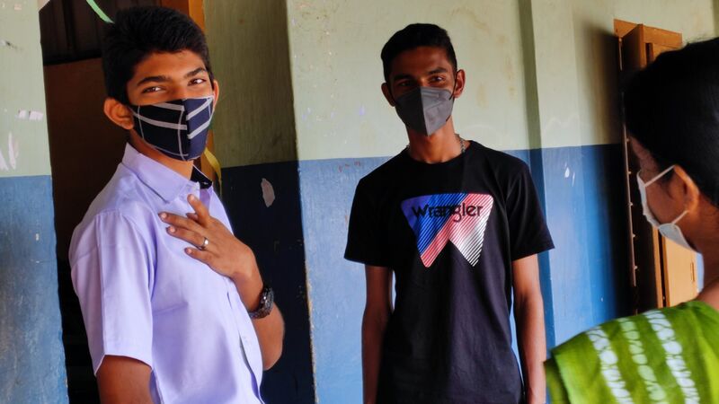 പ്രമാണം:BS21 WYD 15008 3.jpg