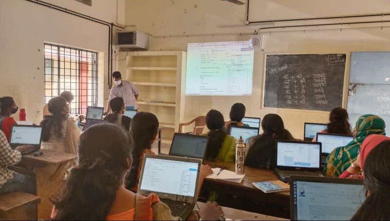 പ്രമാണം:TSR 23012 02.jpg