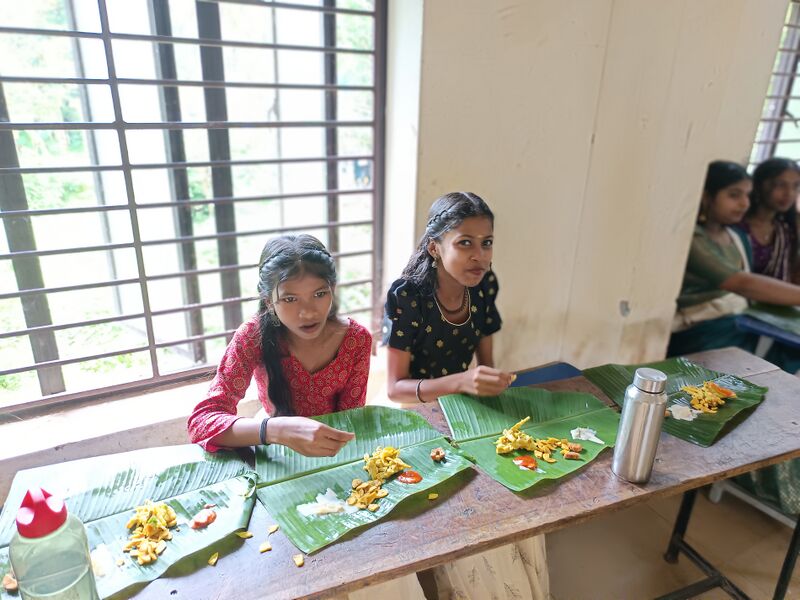 പ്രമാണം:16041 Onam6 2025 Aug.jpg