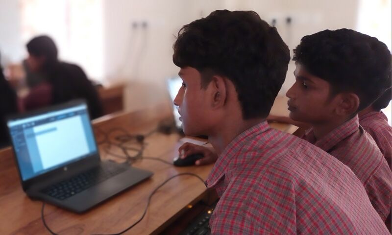 പ്രമാണം:19042 3 Computer Training.jpg