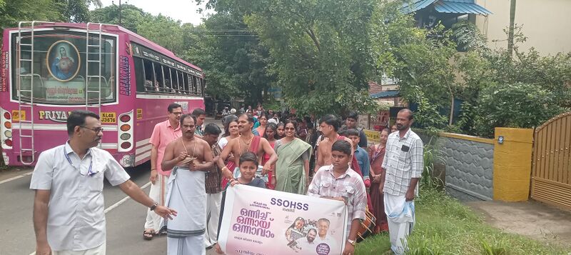 പ്രമാണം:20029 pravesanolsavam2025.jpg