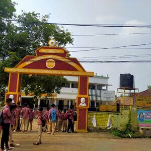 21036-School-main-entrance.jpg