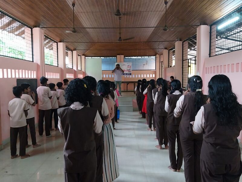 പ്രമാണം:36064 yoga class2.jpg