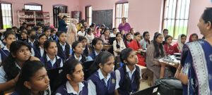 41022-hitech class- students.jpg