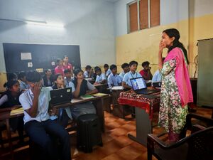 45027 robotic training2.jpg