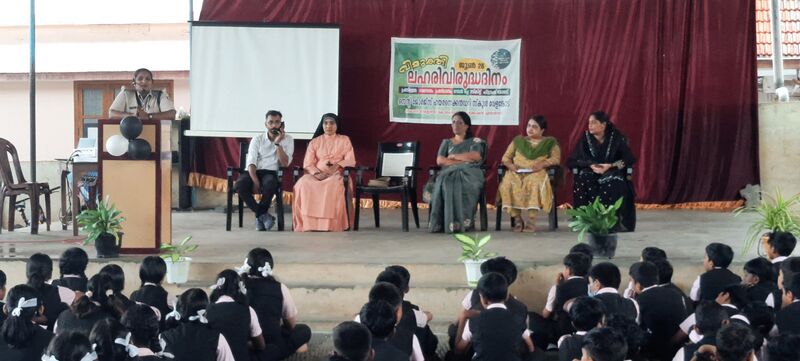 പ്രമാണം:47026-STGHSSV-Lahari Viruda day2.jpg