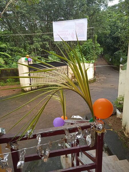 പ്രമാണം:BS21 KLM 40052 1.jpg