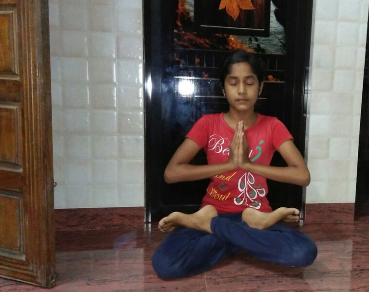 പ്രമാണം:Yoga 03.jpg