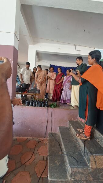 പ്രമാണം:12024-parishithi dhinam.resized.jpg