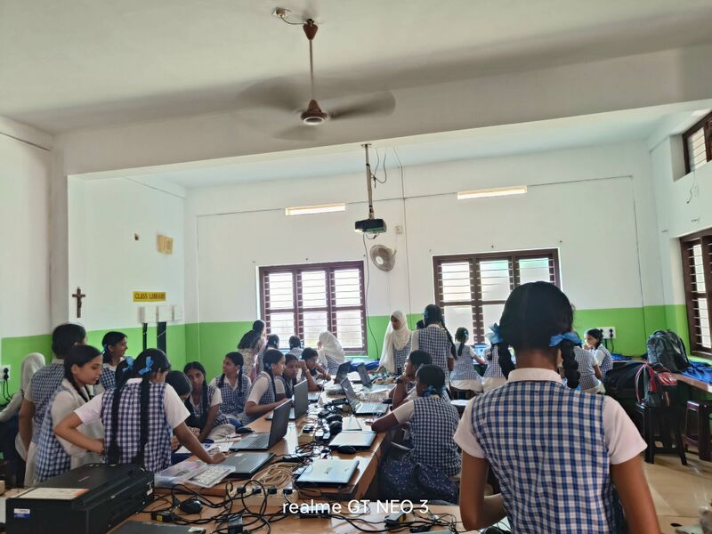 പ്രമാണം:16002 itfest2025march1.jpg